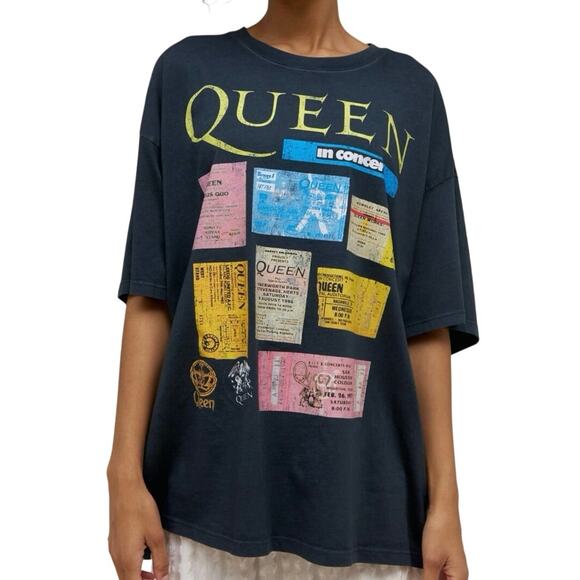 DAYDREAMER Queen Ticket Collage Tee One Size New without Tag MSRP $88 - Picture 1 of 15